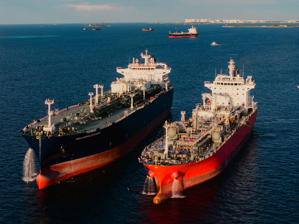 Global Intercept Welcomes BELLAVISTA EXPLORER to the Maldives for STS Operation
